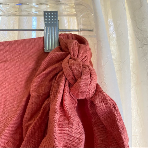 Pink Linen wrap skirt with tie. - Picture 1 of 9